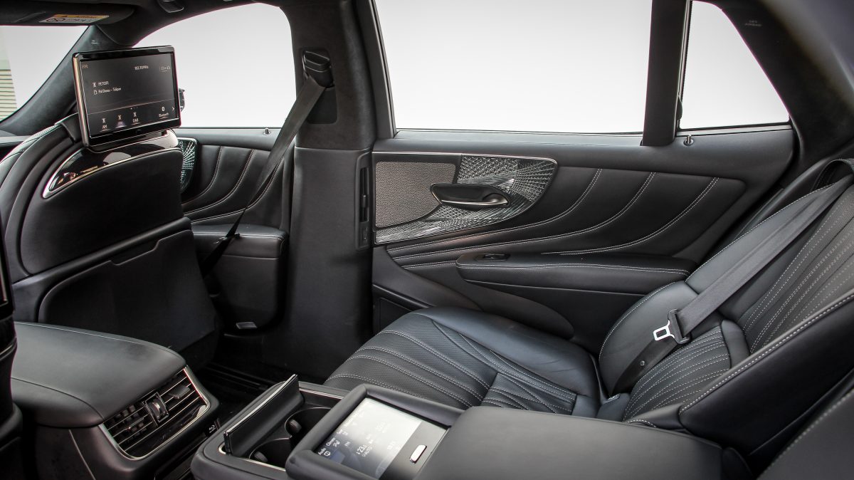 LEXUS LS