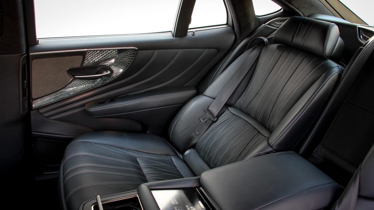 LEXUS LS