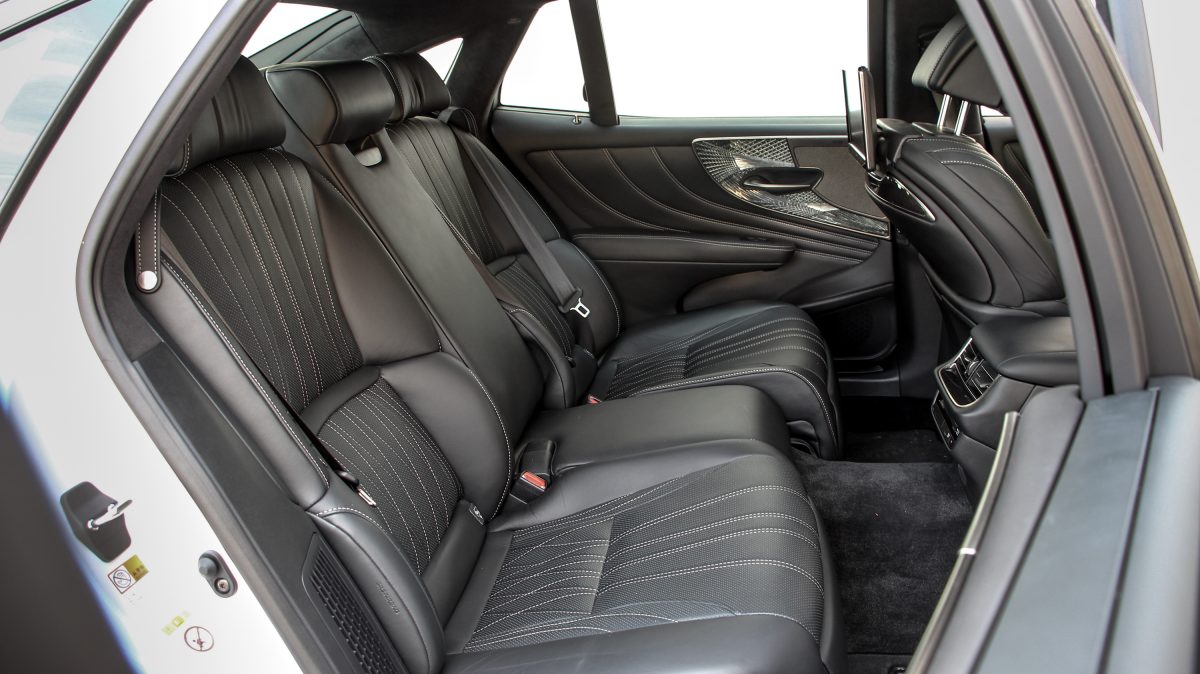 LEXUS LS