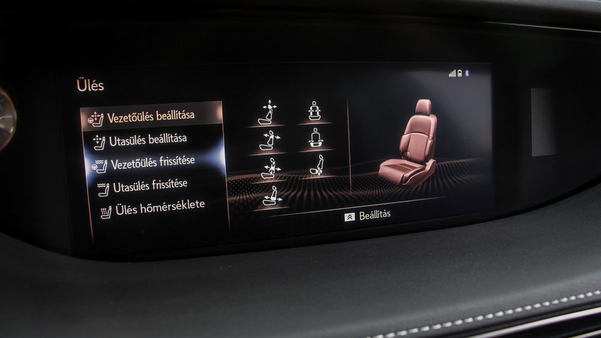 LEXUS LS
