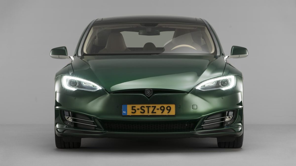 TESLA MODEL S
