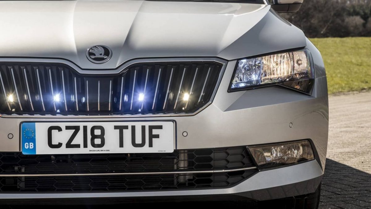 SKODA SUPERB