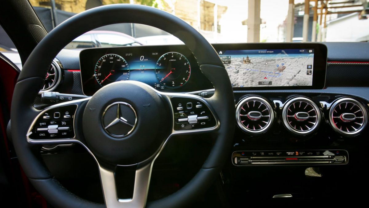 MERCEDES-BENZ A-OSZTÁLY