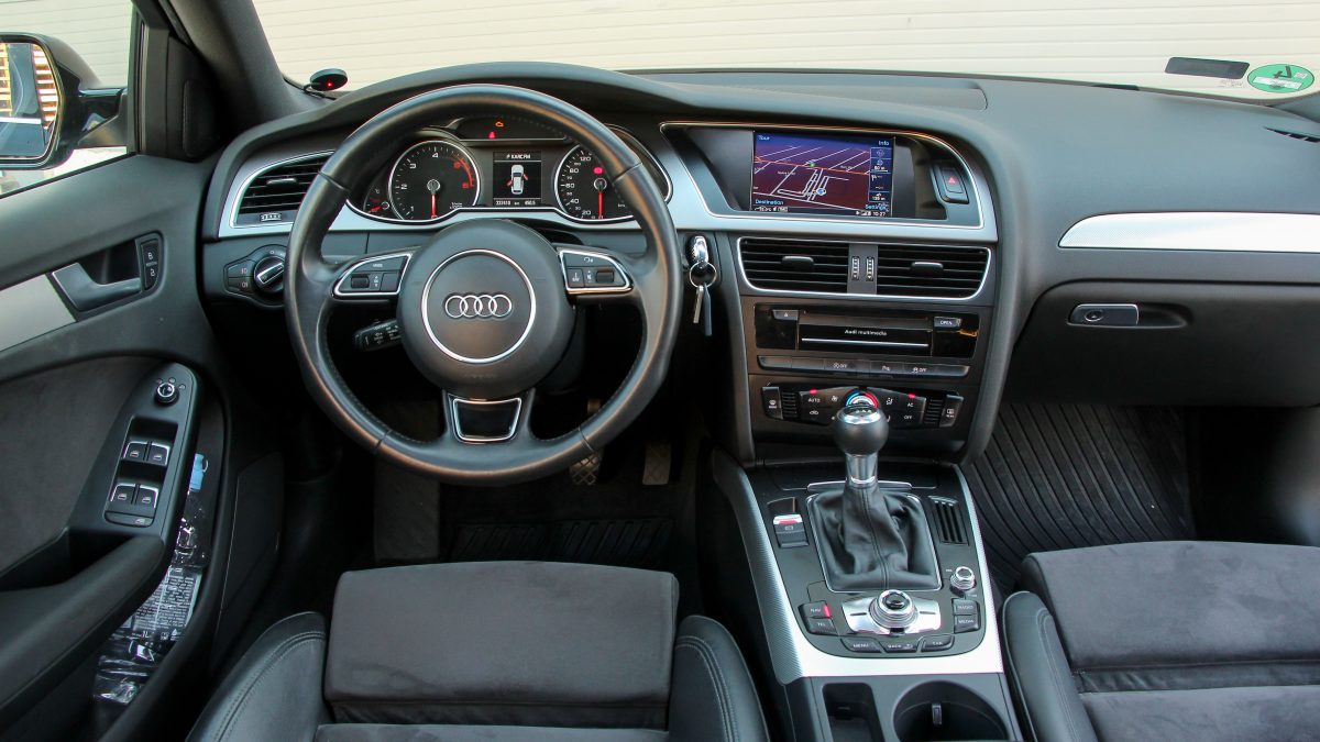 AUDI A4