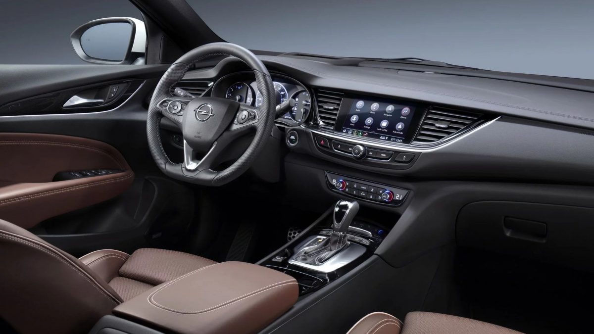 OPEL INSIGNIA