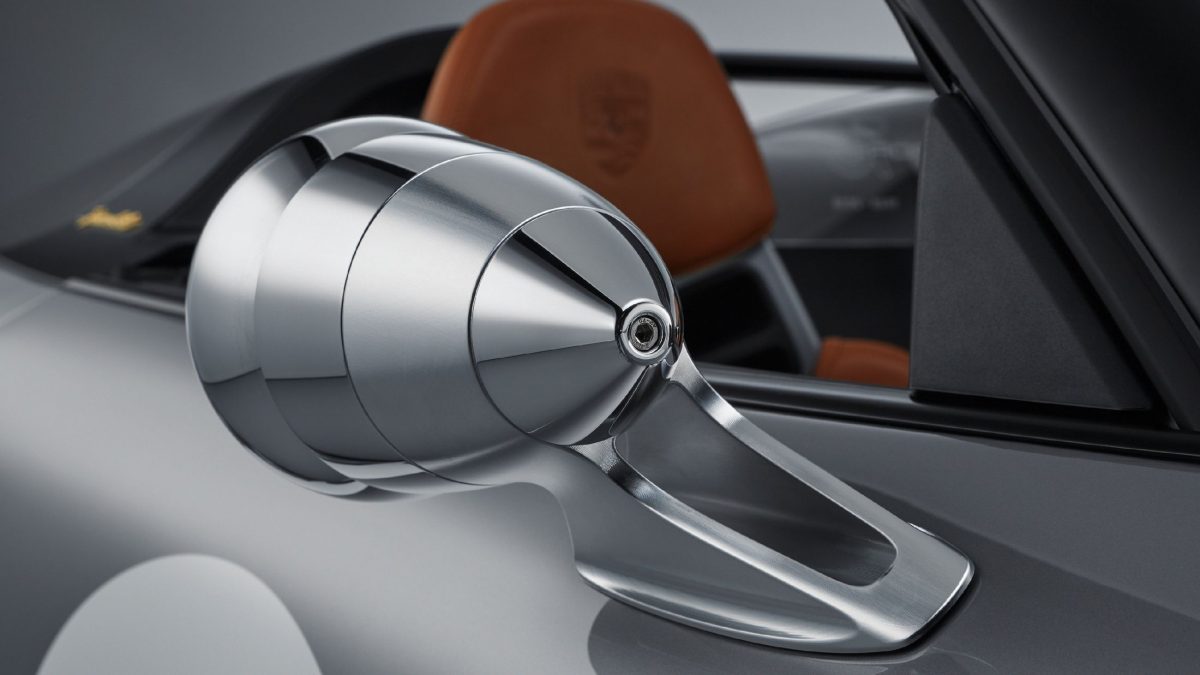 PORSCHE
