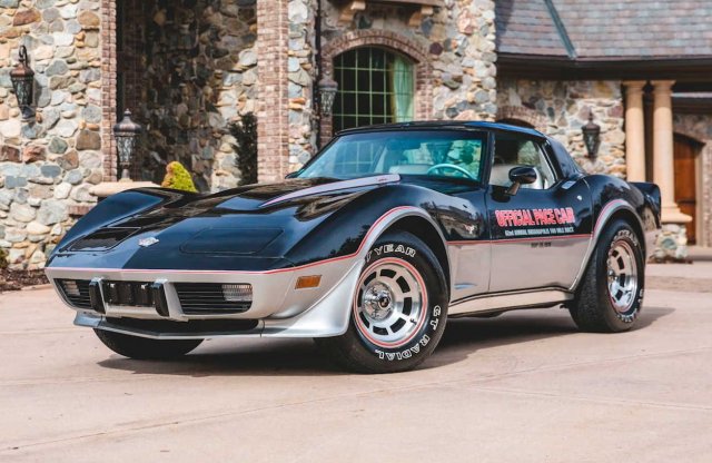 Eladó 16 Corvette 362 millió forintért!