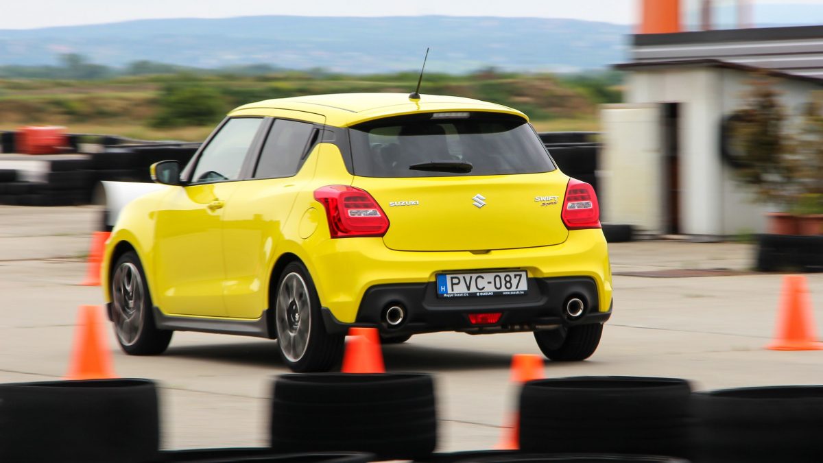 SUZUKI SWIFT