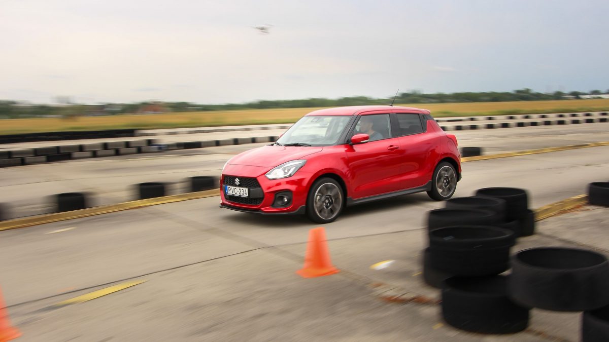 SUZUKI SWIFT