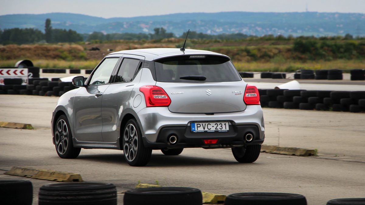 SUZUKI SWIFT