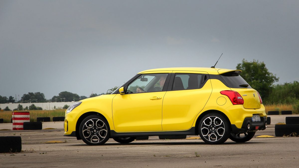 SUZUKI SWIFT