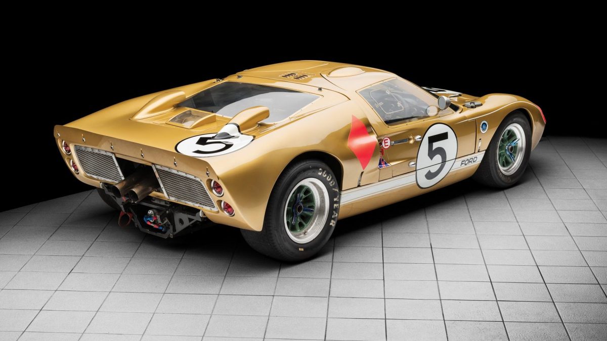 FORD GT