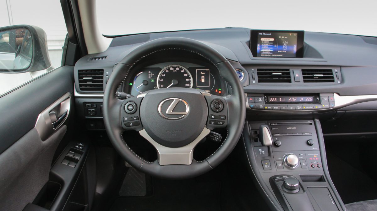 LEXUS CT