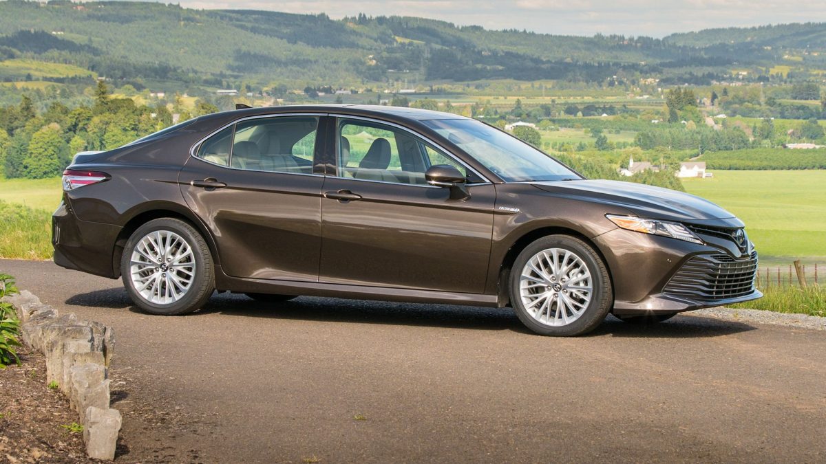 TOYOTA CAMRY