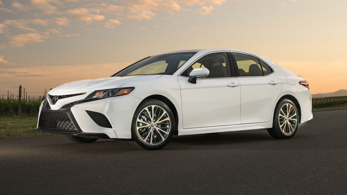 TOYOTA CAMRY