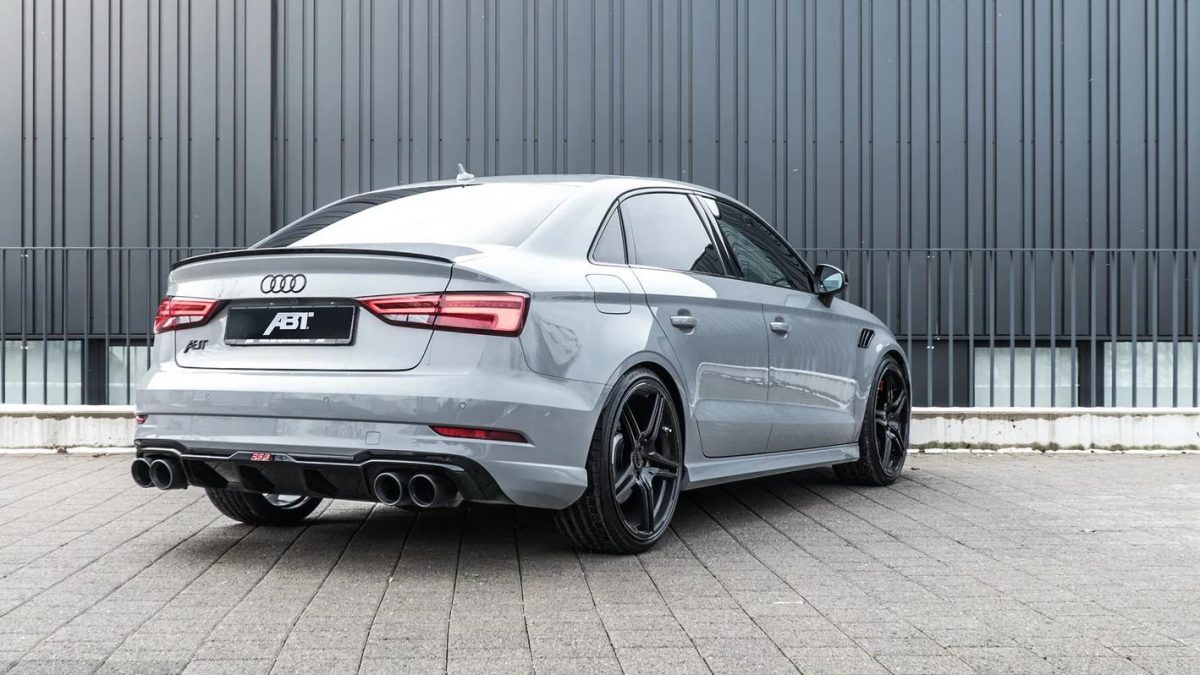 AUDI RS3