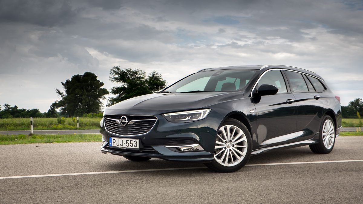 OPEL INSIGNIA