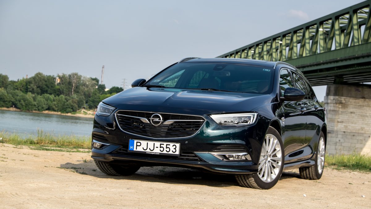 OPEL INSIGNIA