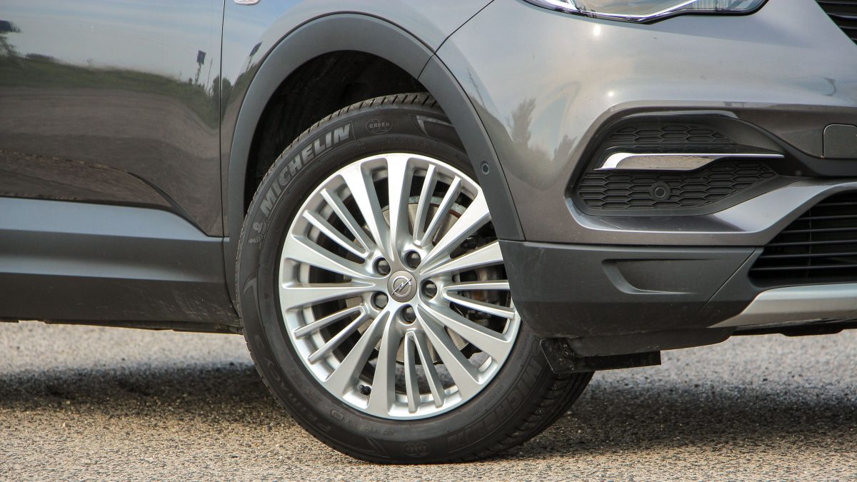OPEL GRANDLAND X