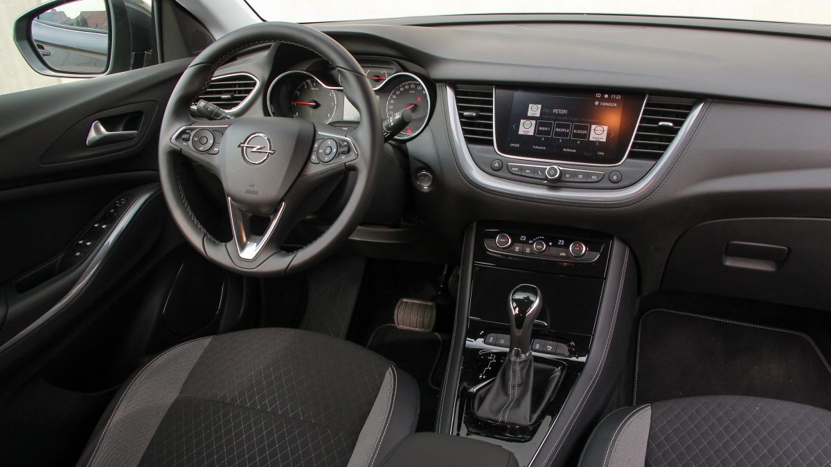 OPEL GRANDLAND X