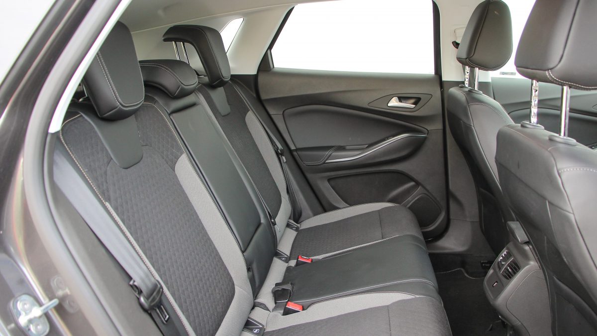 OPEL GRANDLAND X