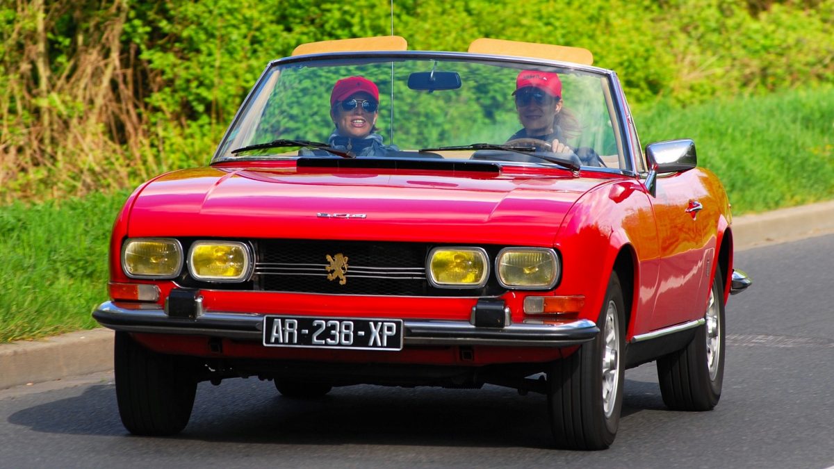 PEUGEOT 504