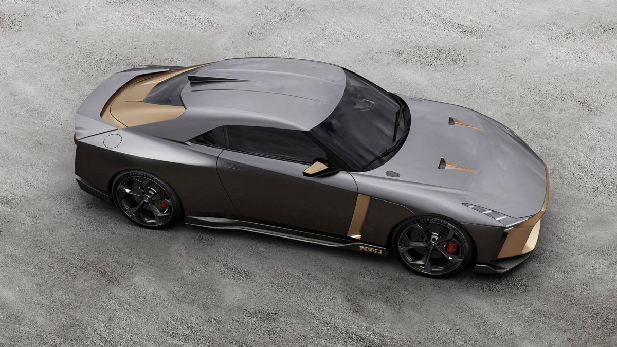 NISSAN GT-R