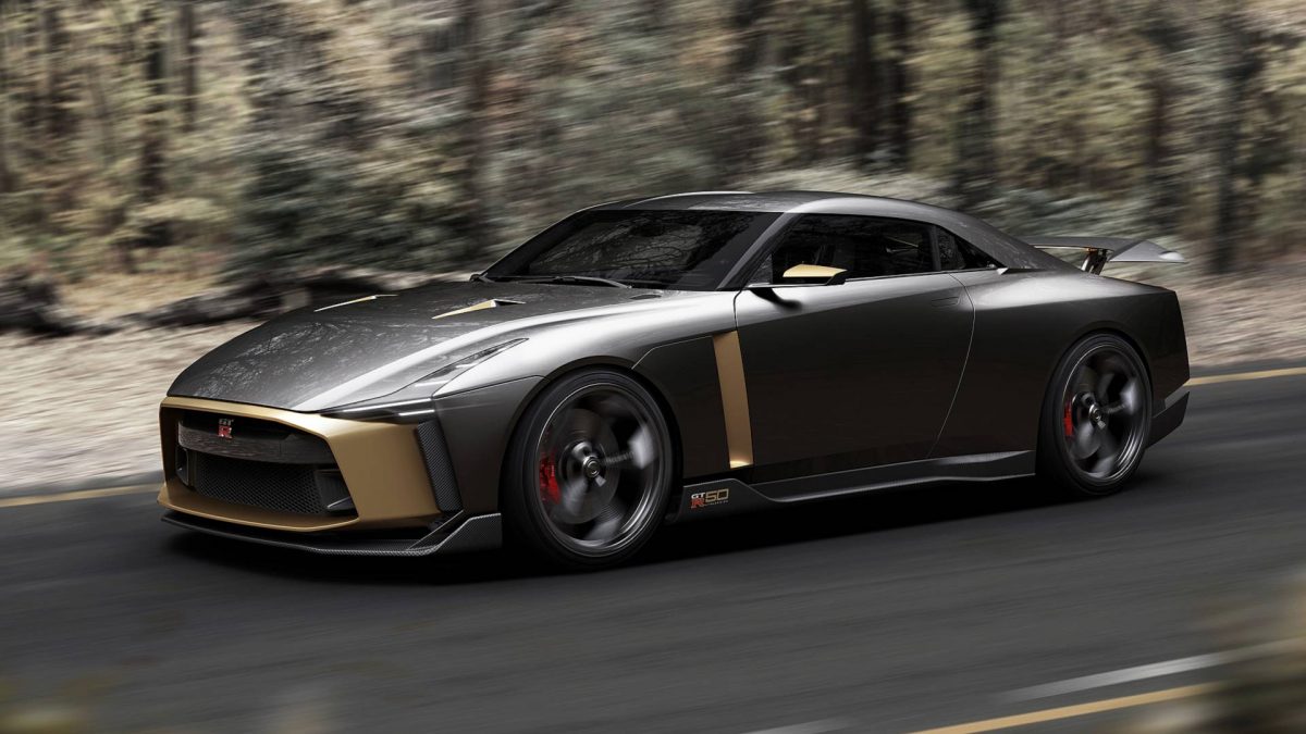 NISSAN GT-R