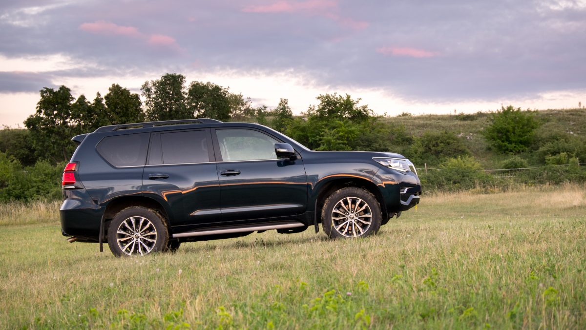 TOYOTA LAND CRUISER