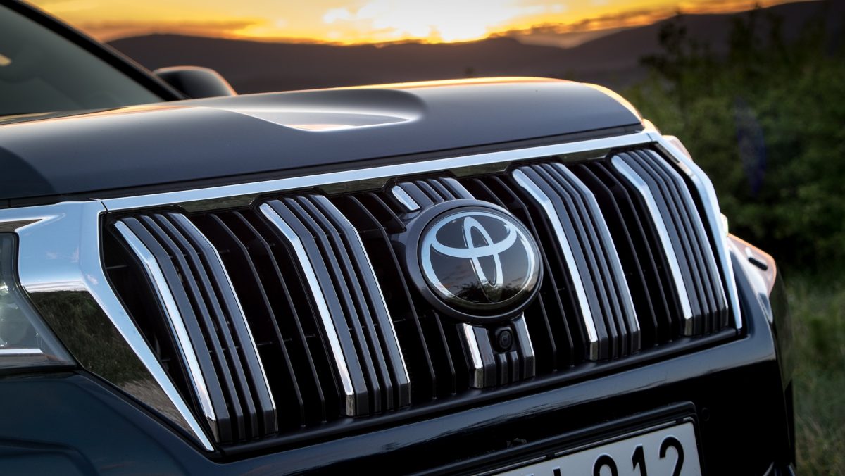 TOYOTA LAND CRUISER