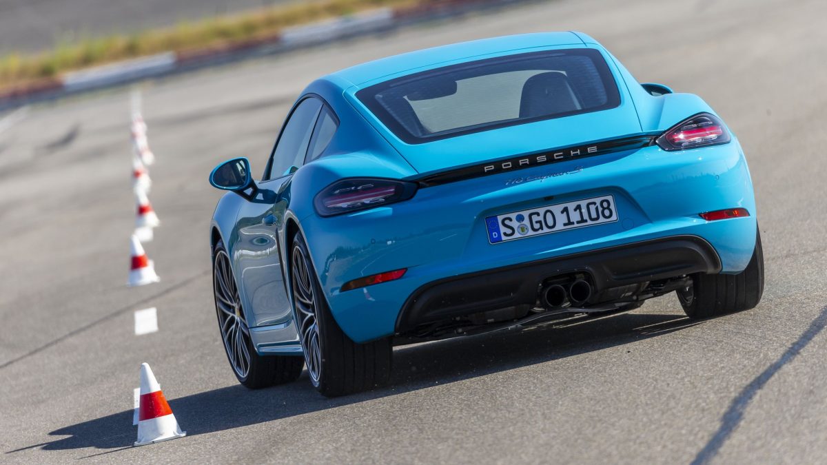 PORSCHE