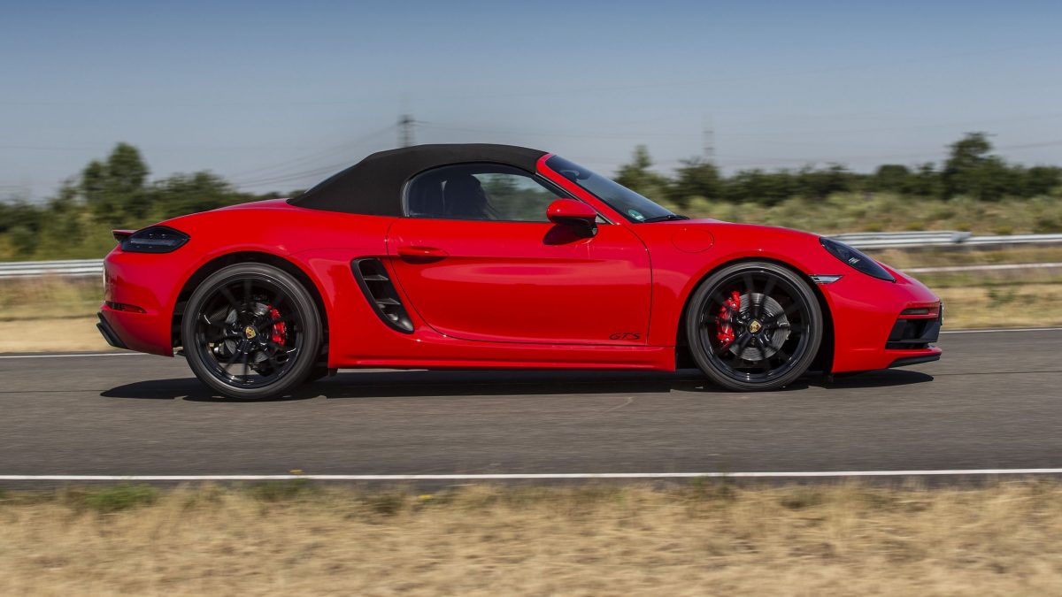 PORSCHE