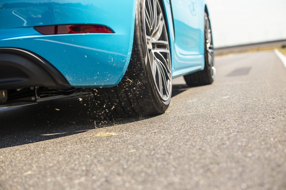 PORSCHE