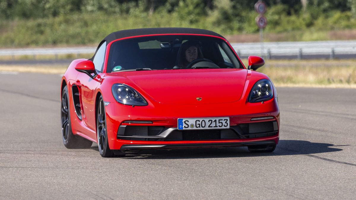 PORSCHE