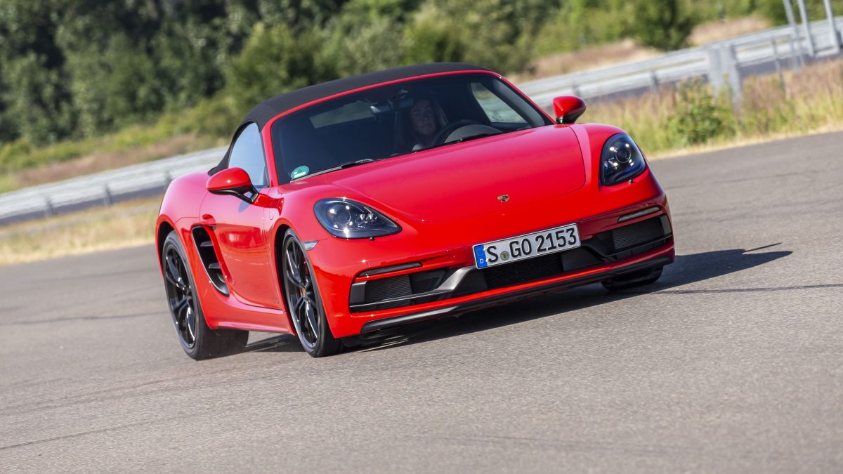 PORSCHE