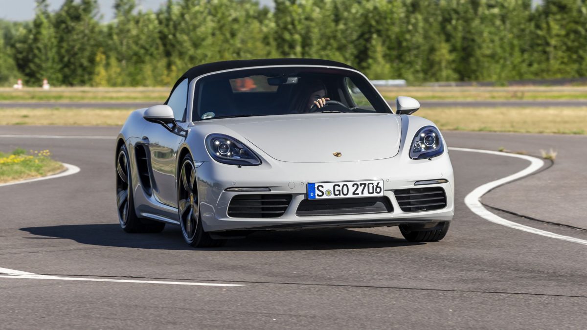 PORSCHE