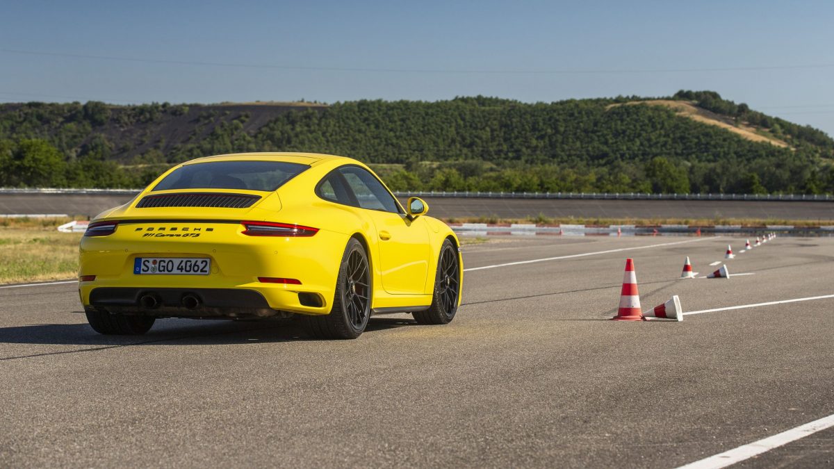 PORSCHE