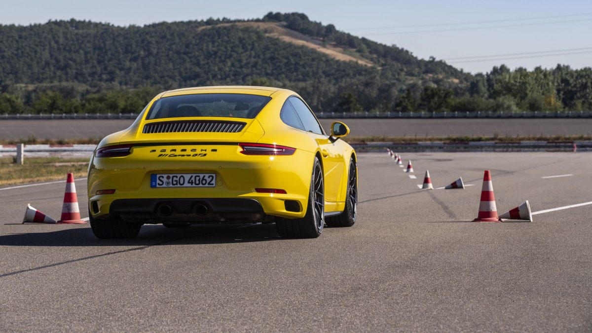 PORSCHE
