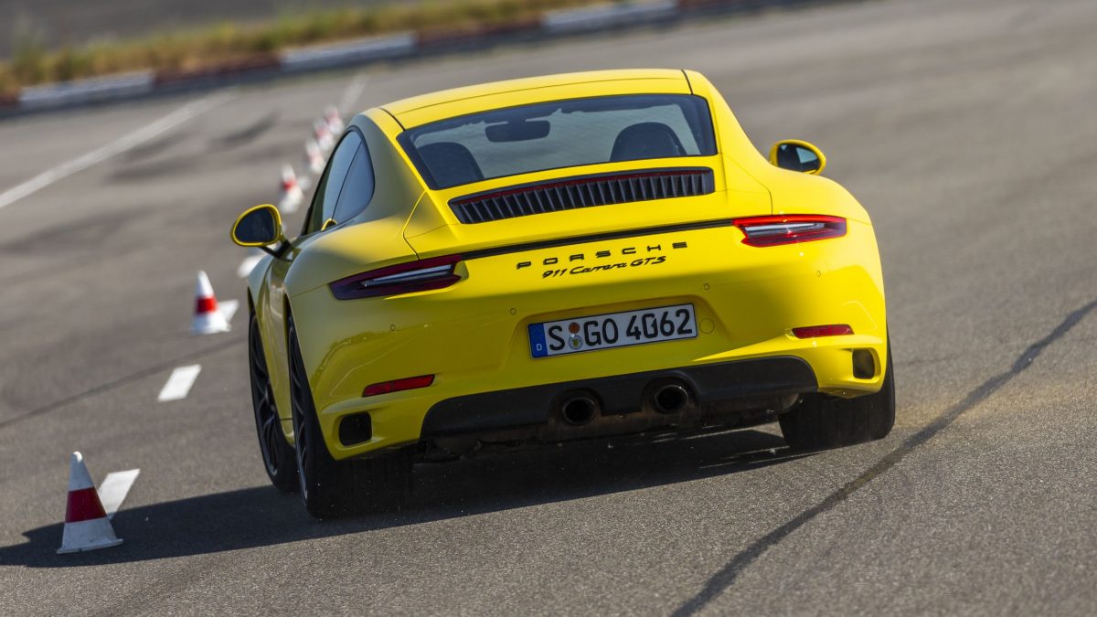 PORSCHE