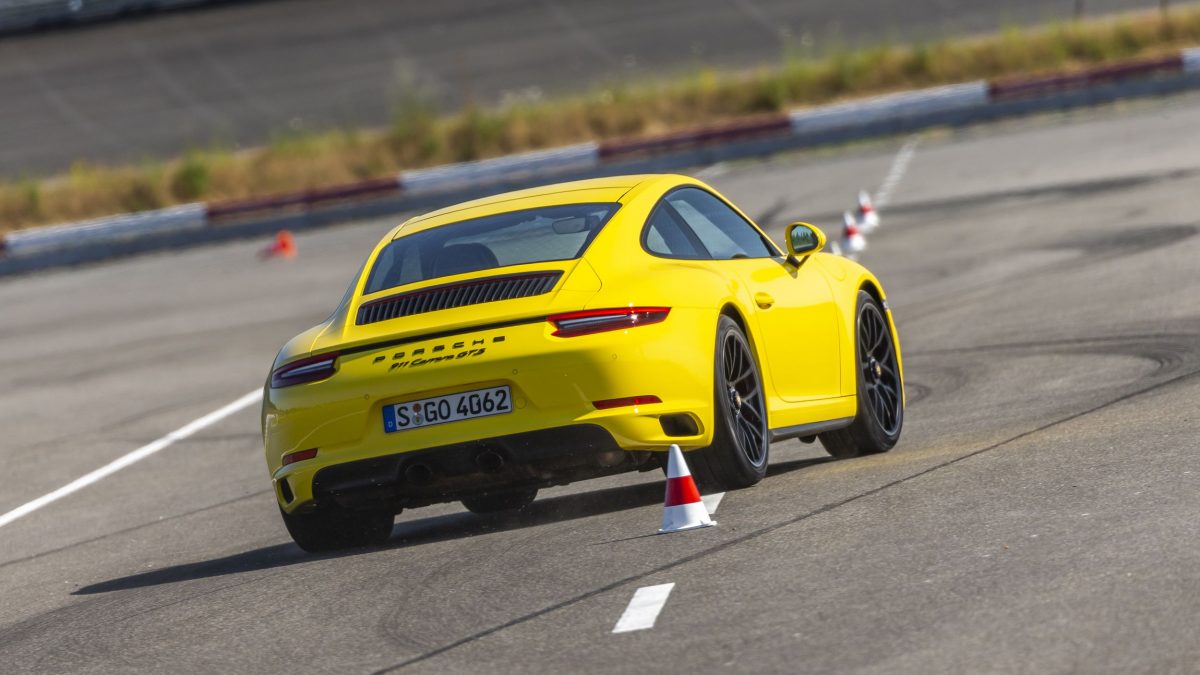 PORSCHE
