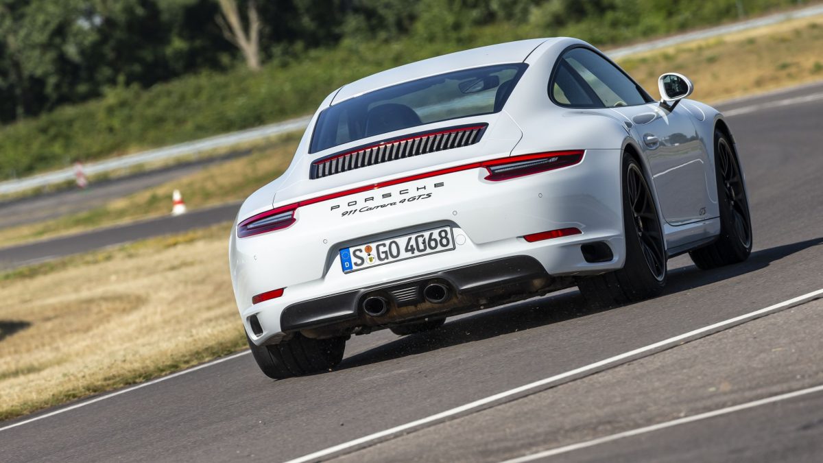 PORSCHE