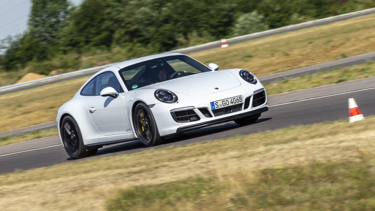PORSCHE