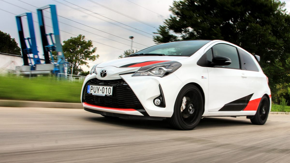 TOYOTA YARIS