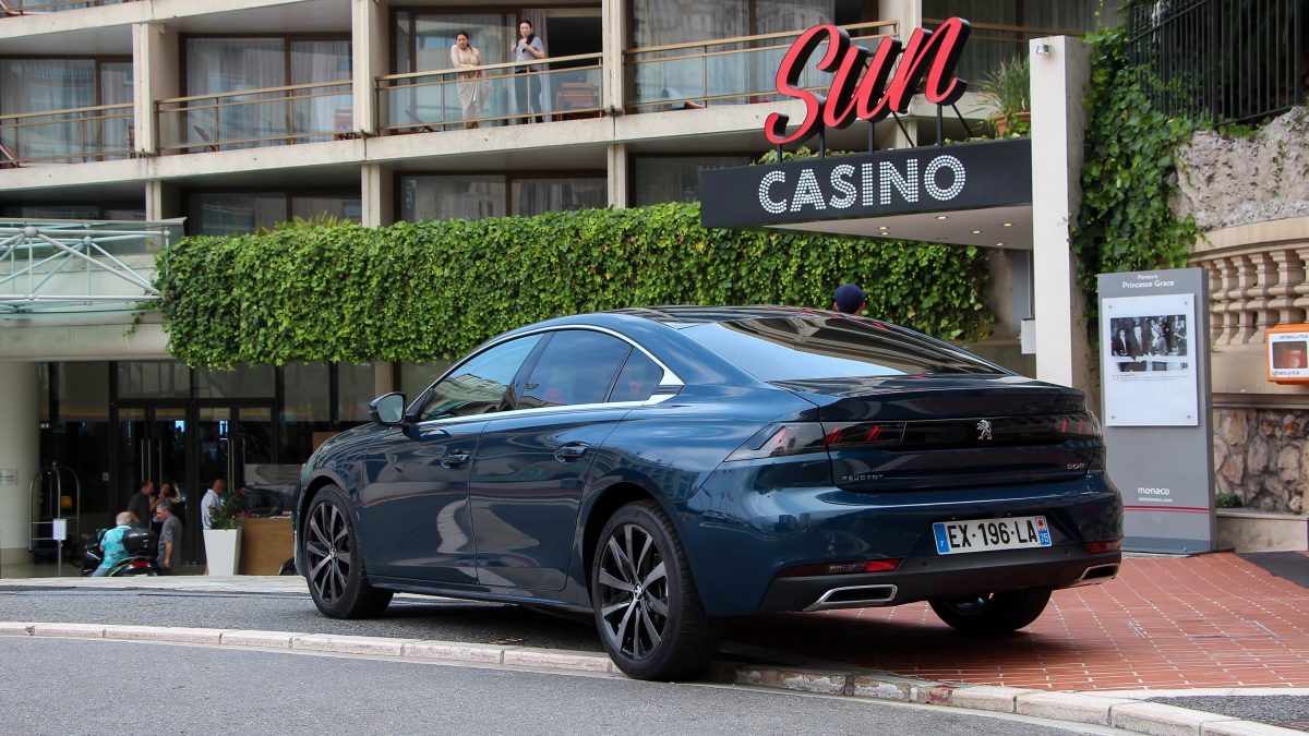 PEUGEOT 508