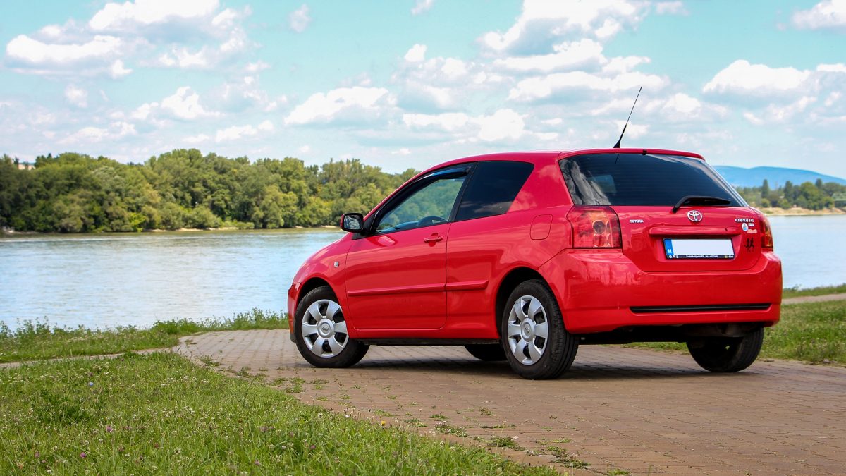 TOYOTA COROLLA
