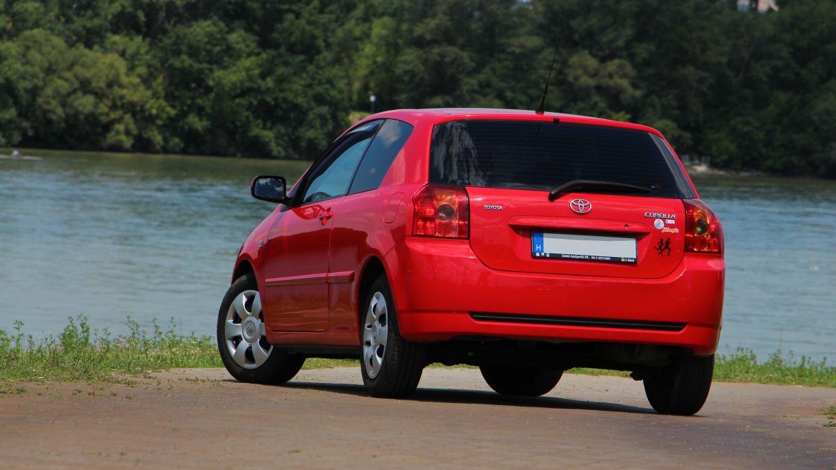TOYOTA COROLLA