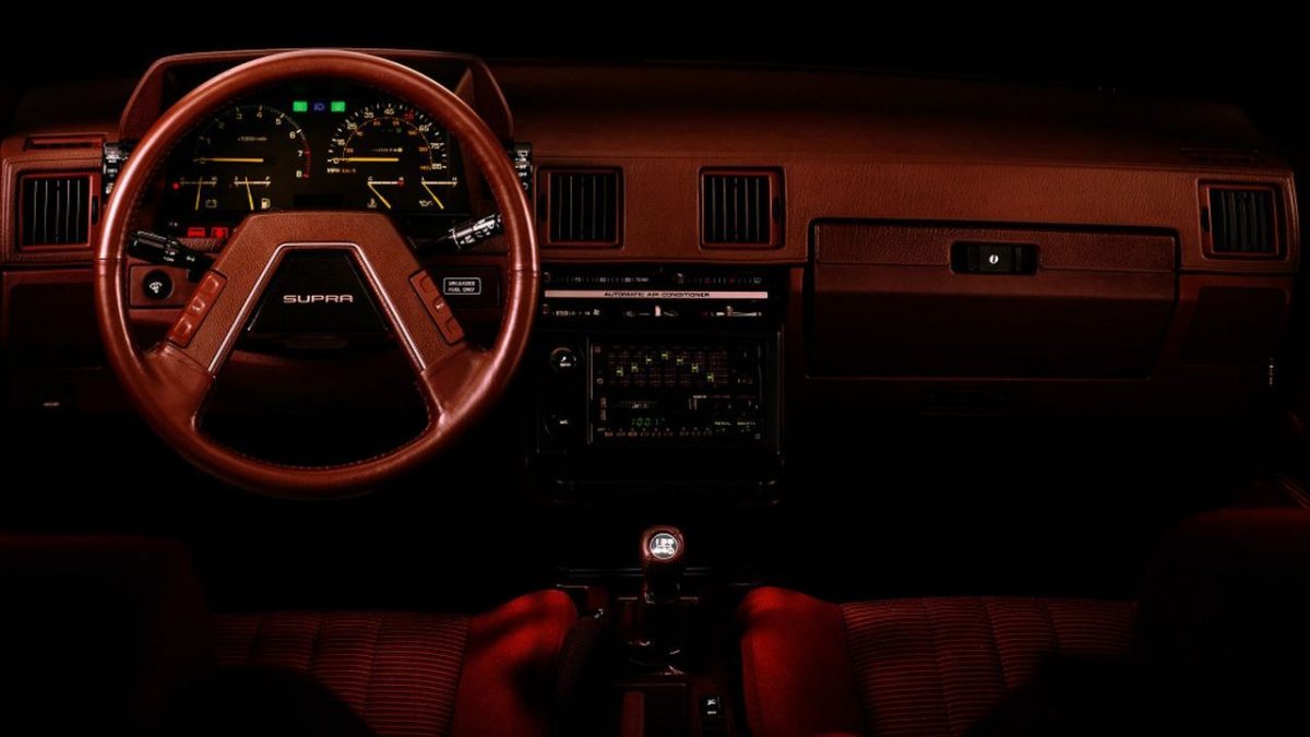 TOYOTA SUPRA