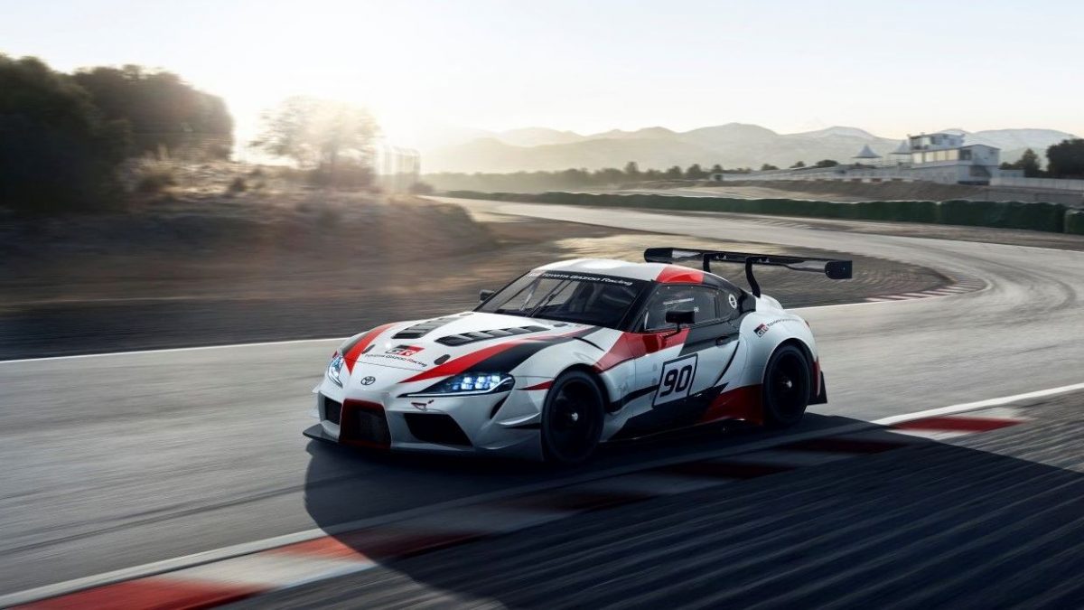 TOYOTA SUPRA
