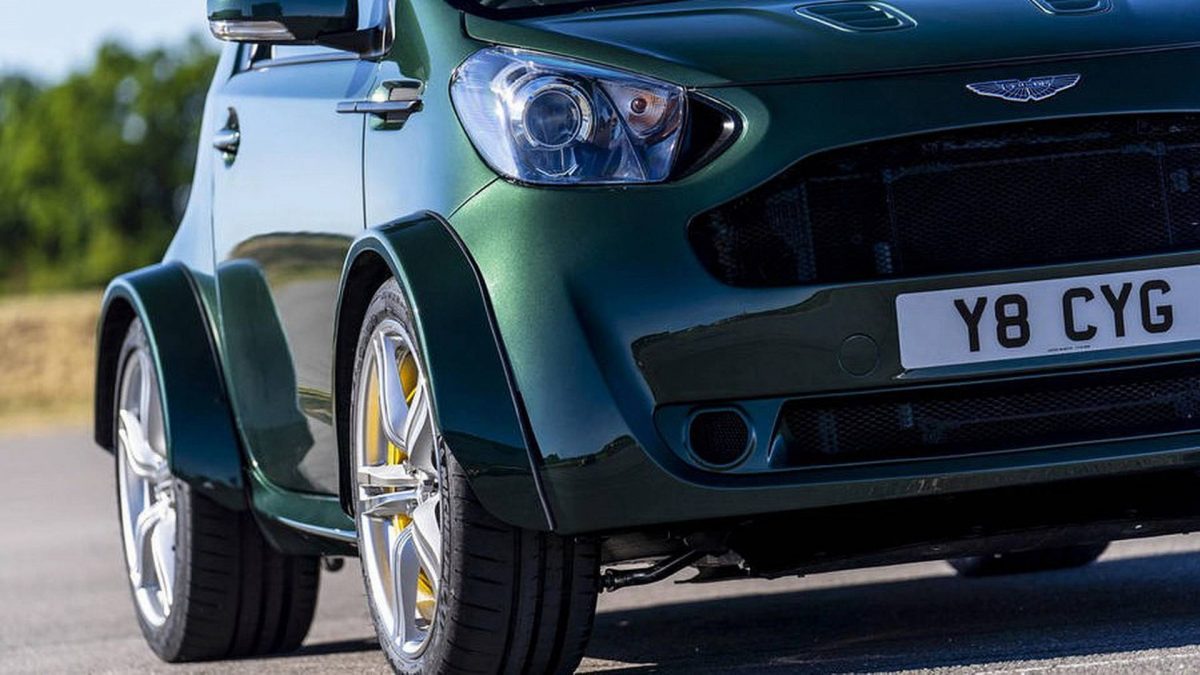 ASTON MARTIN CYGNET