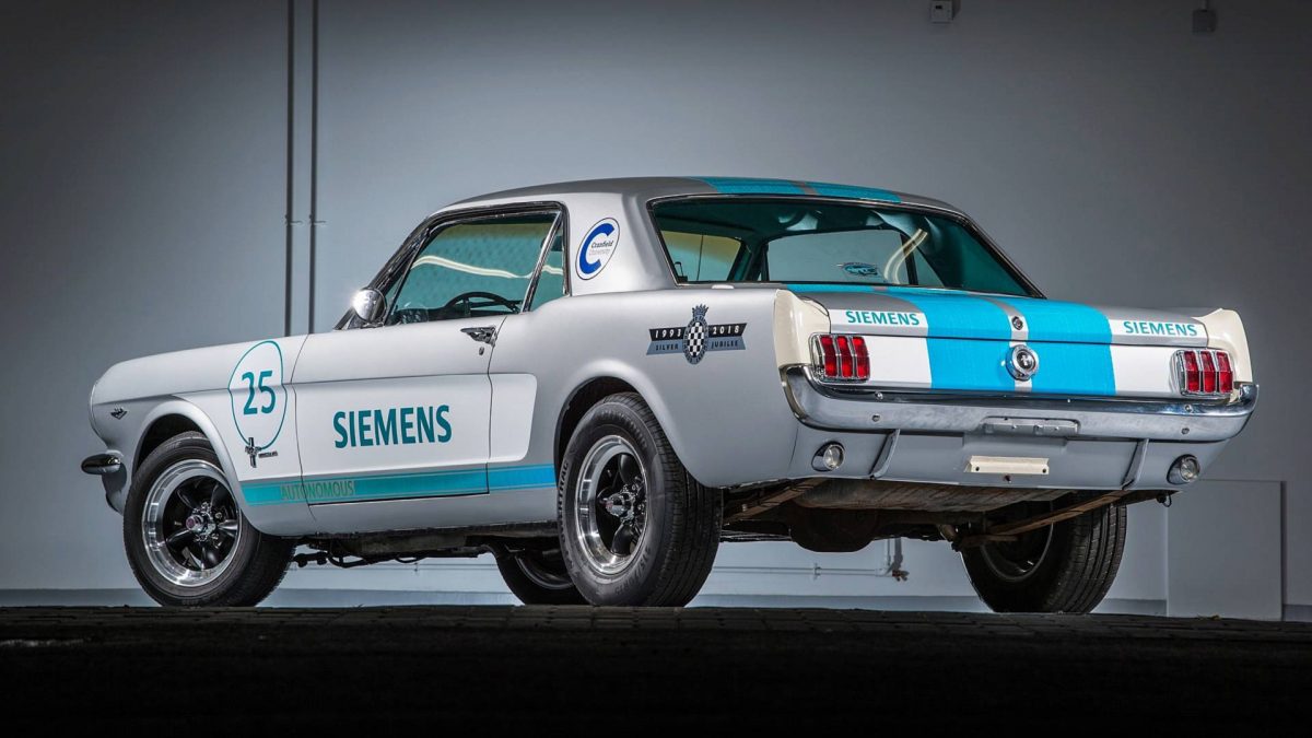 FORD (USA) MUSTANG